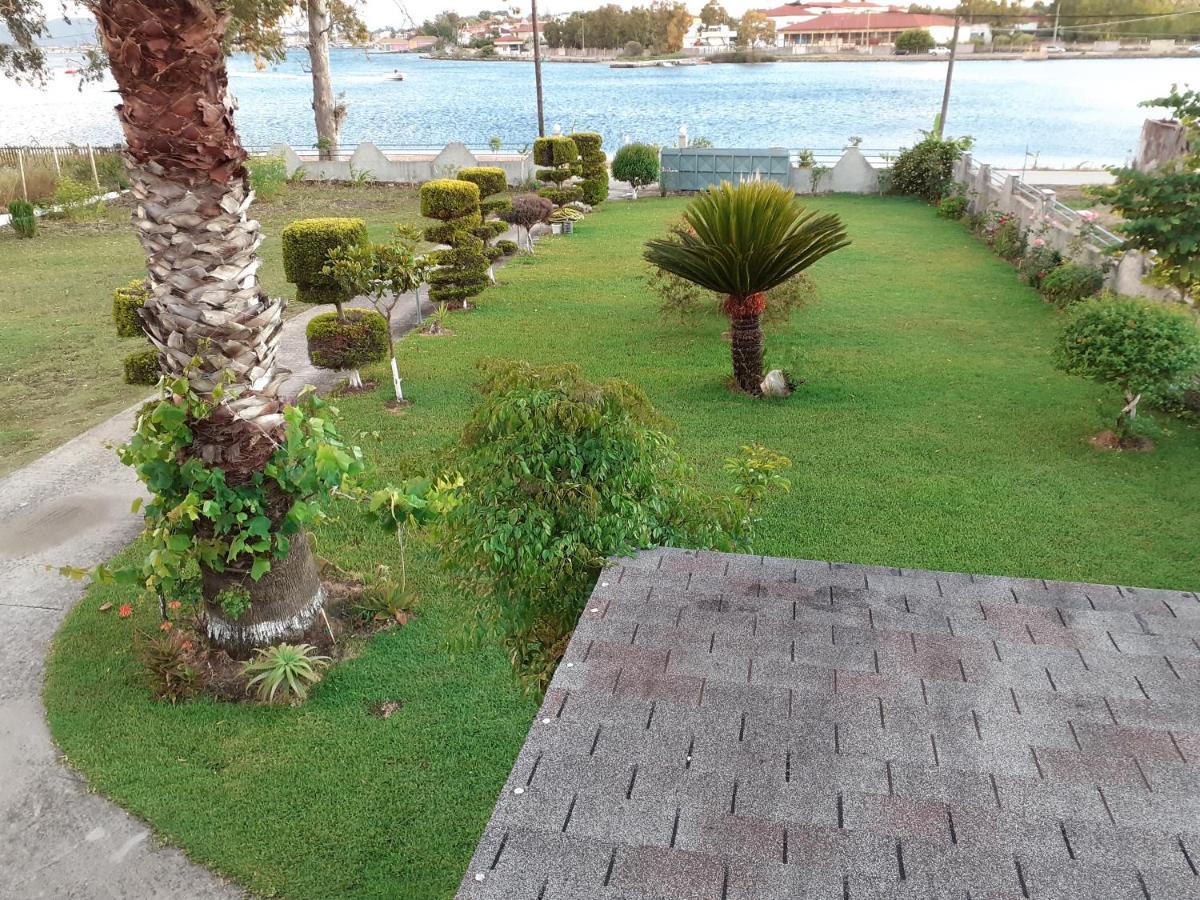 Top Floor On Villa, 3' From Center, By The Sea! Host Is Efi Kwsta Preveze Dış mekan fotoğraf