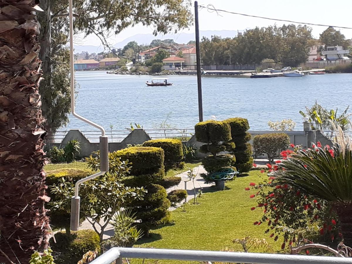 Top Floor On Villa, 3' From Center, By The Sea! Host Is Efi Kwsta Preveze Dış mekan fotoğraf